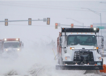 Stuhia shkakton kaos dhe frikë në SHBA, ndërpritet procesi i vaksinimit
