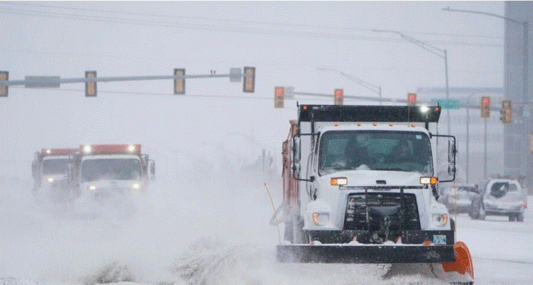 Stuhia shkakton kaos dhe frikë në SHBA, ndërpritet procesi i vaksinimit