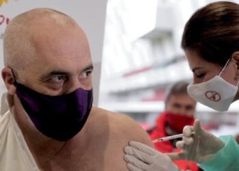 1170 vaksina anti-COVID të kompanisë Pfizer/ Sot injektohet doza e dytë te stadiumi “Air Albania”