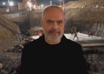 VIDEO- MESAZHI/ Rama: Disa janë të pakënaqur, por mos harroni çfarë kemi kaluar këto kohë të mallkuara