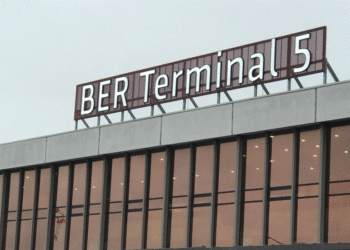Aeroporti i ri i Berlinit mbyll një terminal nga mungesa e pasagjerëve