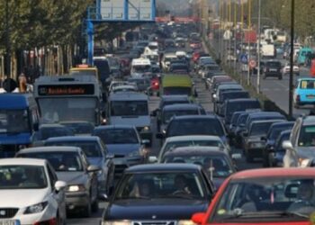 Nga Tirana, Durrësi dhe Lezha, cilat janë qytetet me numrin më të lartë të automjeteve për banorë