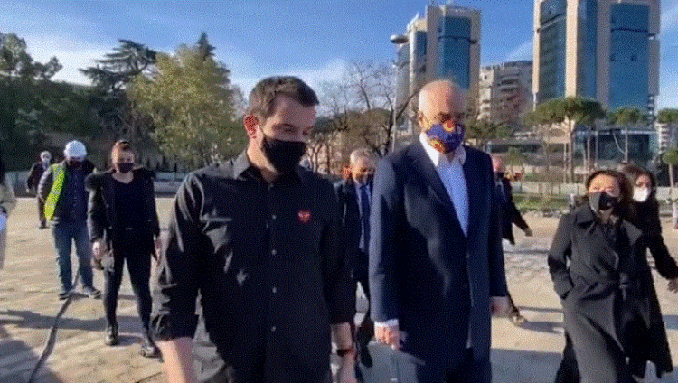 Yuri Kim, Rama dhe Veliaj