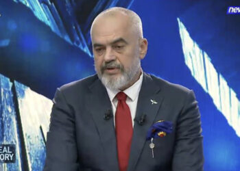 Vetëvendosja në Shqipëri?/ Rama: Hëngra një drekë me Albin Kurtin, zëre se drekova me opozitën