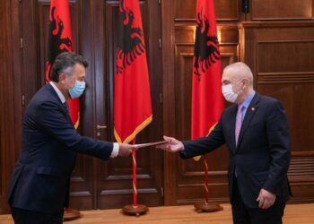 “Liberalizoni vizat për shqiptarët”/ Presidenti Meta pret ambasadorin e ri të Meksikës: Të forcojmë bashkëpunimin ekonomik