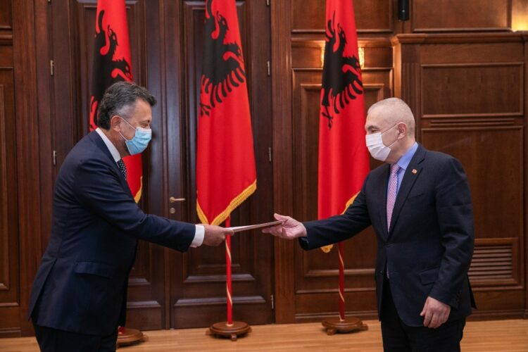 “Liberalizoni vizat për shqiptarët”/ Presidenti Meta pret ambasadorin e ri të Meksikës: Të forcojmë bashkëpunimin ekonomik