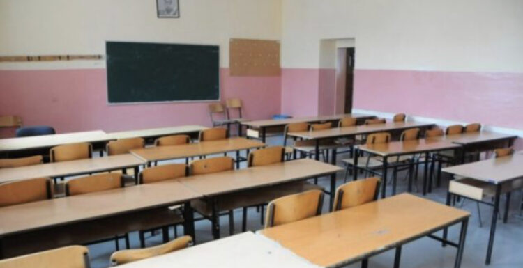 Maturantët nesër rikthehen në klasa/ “Arsimi”: Kemi marrë masat anti-Covid