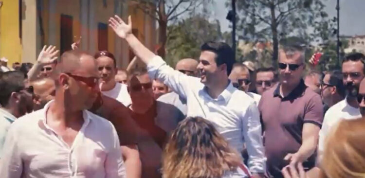 Basha thirrje shqiptarëve: Mos hiqni dorë nga Shqipëria, largojini qeveritarët arrogantë