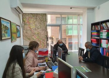 “Çdo hall i zgjidhur i tyre, jo vetëm detyrim, por kënaqësi e veçantë!” Deputeti Vullnet Sinaj ndan pjesë nga takimi i përjavshëm me banorët