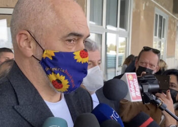 Rama mesazh politikanëve në Itali: Varkat nuk sjellin fundin e botës. S’duhen parë me urrejtje