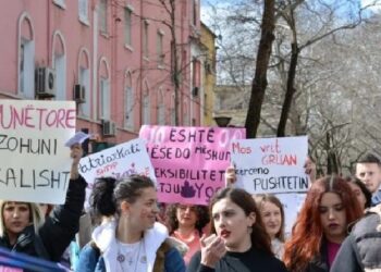 Sot 8 Mars, Dita Ndërkombëtare e Gruas! Vitin e kaluar u prit me protesta në disa qytete të Shqipërisë
