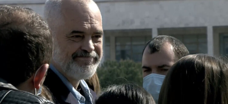 Rama i bindur: Brenda majit gjysmë milioni shqiptarë të vaksinuar