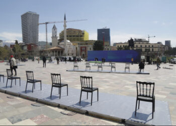 Nisja e fushatës/ Karriget presin 140 kandidatët e PS-së, të parët do flasin drejtuesit politikë