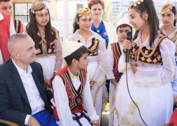 Dita Ndërkombëtare kundër Diskriminimit Racial, Meta: Të gjithë njerëzit lindin njësoj