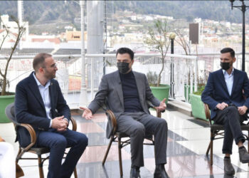 Basha takim me të rinjtë në Elbasan: Kemi plane për studentët