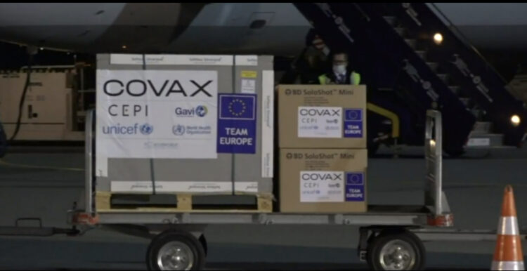 Mbërrijnë në Kosovë 24 mijë doza të vaksinës AstraZeneca