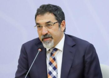 LAJM I FUNDIT/ Bledi Çuçi ‘shkarkohet’ nga përgjegjësitë e ministrit të Brendshëm deri në 30 prill