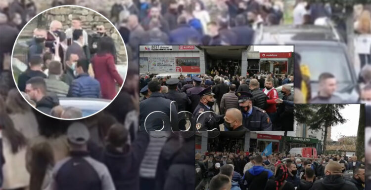Përplasje fizike mes mbështetësve të Ramës dhe Bashës në Elbasan, përfshihet edhe ish-deputeti