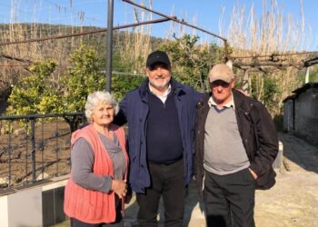 “Shumë është bërë, punë të tjera na presin”/ Deputeti Vullnet Sinaj në takimin e radhës me banorët e Selenicës