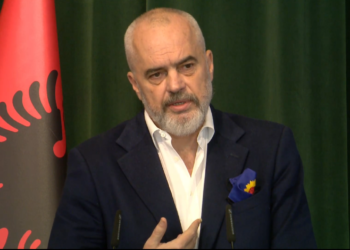 LIVE – Shpallet kompania fituese e biznesmenit shqiptar për Aeroportin e Vlorës, do kushtojë rreth 104 mln euro