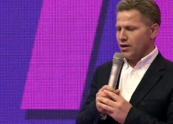 Rama prezanton emigrantin e parë kandidat për deputet, punonjës në bashkinë e Londrës: Jam frymëzuar nga Nënë Tereza