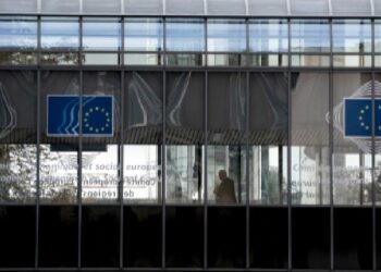 Parlamenti Europian kërkon nisjen e negociatave me Shqipërinë dhe Maqedoninë e Veriut