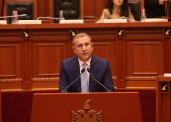 Tjetër largim/ Jep dorëheqjen prefekti i Tiranës, Sadi Vorpsi: Stafetën do të ja kaloj prurjeve të reja