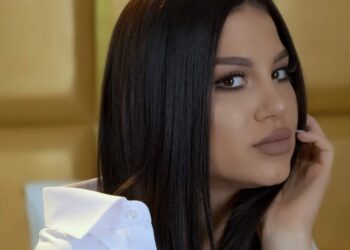 Çfarë fshihet pas pushimeve luksoze të Dhurata Dorës?!