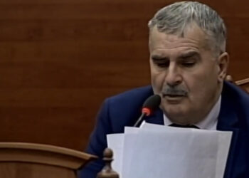 Gjuzi për përplasjet në Elbasan: Gjakosën Ditën e Verës, shqiptarë mos i votoni!