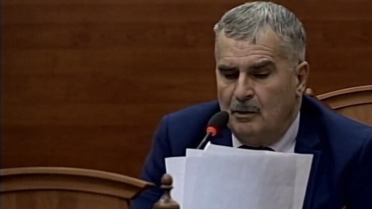 Gjuzi për përplasjet në Elbasan: Gjakosën Ditën e Verës, shqiptarë mos i votoni!