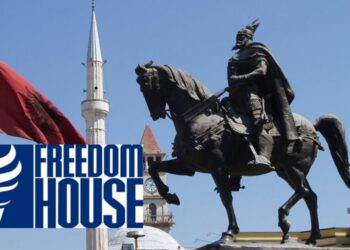 Liria në botë/ Vrasja e Klodian Rashës dhe dhuna gjatë shembjes së Teatrit Kombëtar, rrëzojnë me një pikë Shqipërinë në raportin e ‘Freedom House’