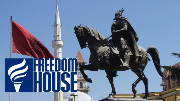 Liria në botë/ Vrasja e Klodian Rashës dhe dhuna gjatë shembjes së Teatrit Kombëtar, rrëzojnë me një pikë Shqipërinë në raportin e ‘Freedom House’