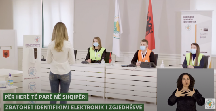 KQZ tregon si do të bëhet identifikimi elektronik i zgjedhësve (VIDEO)