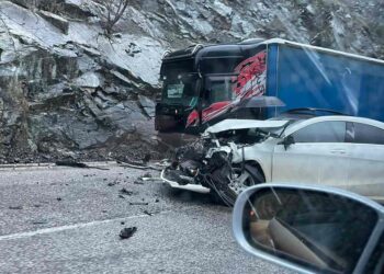 Aksident i rëndë në Librazhd, makina përplaset me kamionin