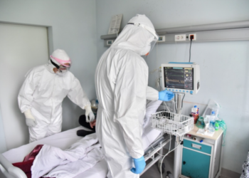 Pandemia rrit numrin e vdekjeve në vend. Më shumë se 8 mijë vdekje se një vit më parë