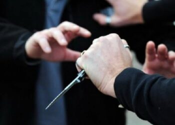 Konflikt mes të rinjve në Sauk, plagoset në afërsi të hotelit 23-vjeçari