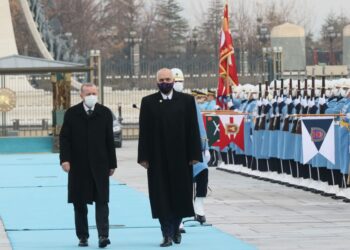 Athina dhe Ankaraja rinisin bisedimet për detin. “Negociatori” Rama nuk figuron në axhendë