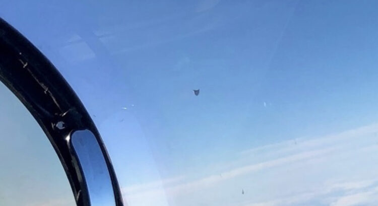 Marina amerikane: Mund të kemi regjistruar pamje të UFO-s në formë piramide