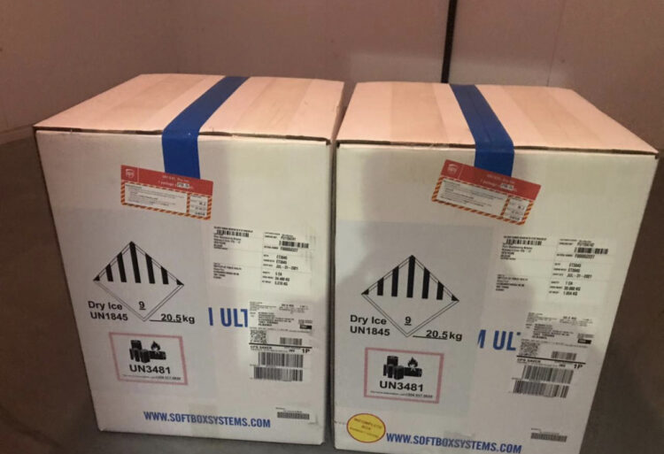 Mbërrijnë në Rinas pjesa e parë 22 mijë e 230 doza vaksine të Pfizer