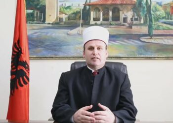 Kreu i KMSH mesazh besimtarëve: T’i shtrijmë dorën njëri-tjetrit në punë të mbara!