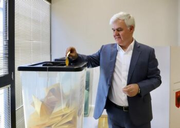 Fatmir Xhafaj mesazh votuesve dhe familjes së tij pas fitores: Faleminderit që më mbështetët me zemër