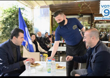 Basha pritet me brohoritje në Divjakë, premton kthimin e pasurive të tjetërsuara