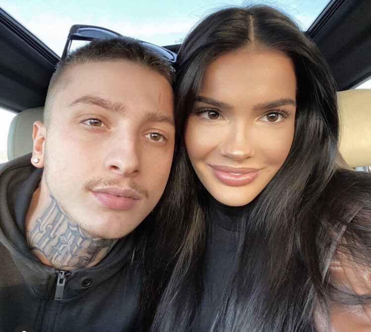 Arbenita dhe Fero bëhen prindër për herë të parë