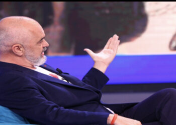 Rama rrëfen marrëdhënien me prindërit: Fuqi autoritare kishte Aneta