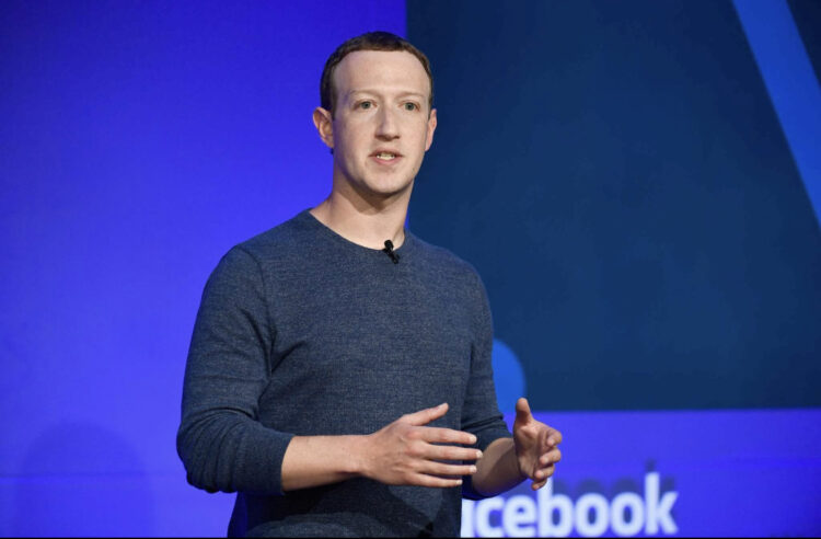 ‘Zbërthehet’ Mark Zuckerberg! Hakerat sigurojnë të dhënat e CEO-s së ‘Facebook’