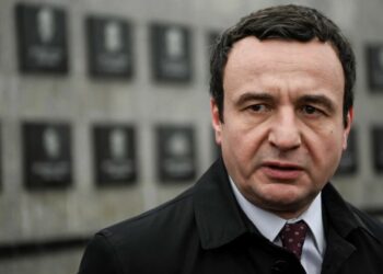 Bota (shqiptare) nën këmbët e Albin Kurtit… Analizë nga Erl Kodra