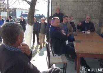 Subvencionet në bujqësi janë puna e suksesshme e këtyre viteve, deputeti Sinaj vizitë në fshatin me tradita të Mesaplikut