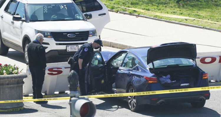Sulmohet Capitol Hill, makina përplas dy policë, një i vdekur