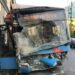 Autobusi përplaset me një automjet në Tiranë, plagosen 4 persona, drejtuesi: U bllokua sistemi i drejtimit