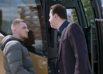 Basha mesazh të rinjve: Mos ik! E ardhmja jote është këtu. Ndryshimi po vjen!